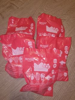 —Burger King Hello Kitty and Friends Sanrio Mystery Toy Bags Set of 5 (Hello Kitty, Kuromi, Cinnamoroll, My Melody & Keroppi) $45