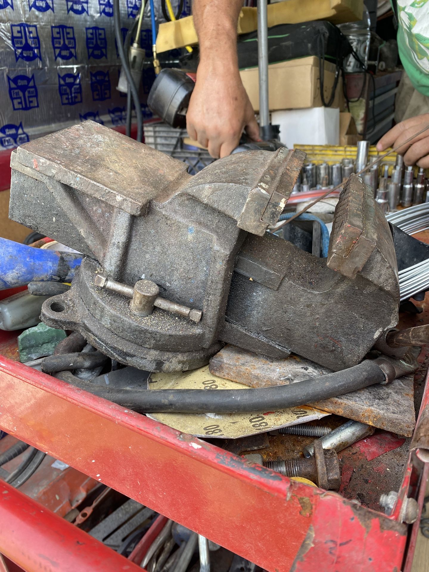 Bench Vise used