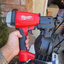 Milwaukee Coil Roofing Nailer