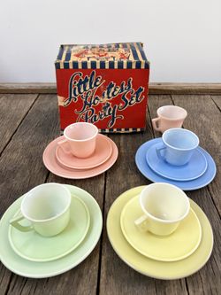 1950's Little Hostess Party Set - Vintage Milk Glass Tea Set