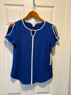 Brand New Liz Claiborne Blue Cold-Shoulder Top with White Trim women’s size Small NWT Simi Valley
