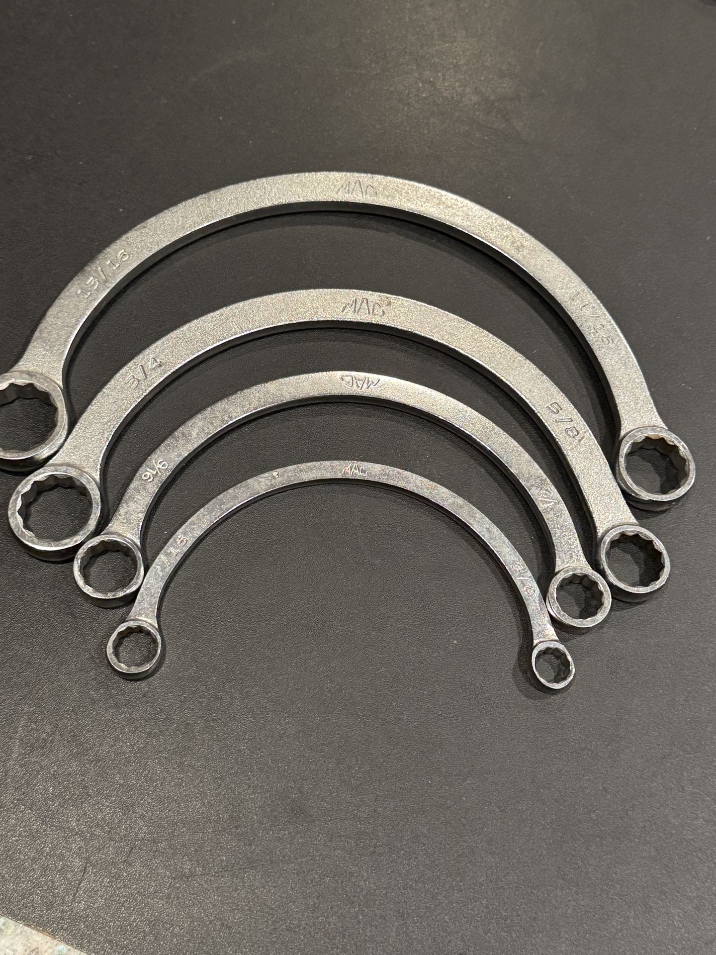 4 MAC Tools Half Moon Curved Obstruction Double Box End Wrench Set 12-PT SAE 4 piece set includes HM1214-3/8-7/16, HM1618-1/2-9/16, HM2024-5/8-3/4,