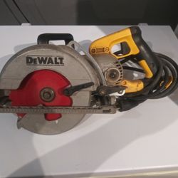 Dewalt Saw / Cortadora De Madera.