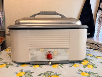 Vintage 1950s Westinghouse Roaster Oven