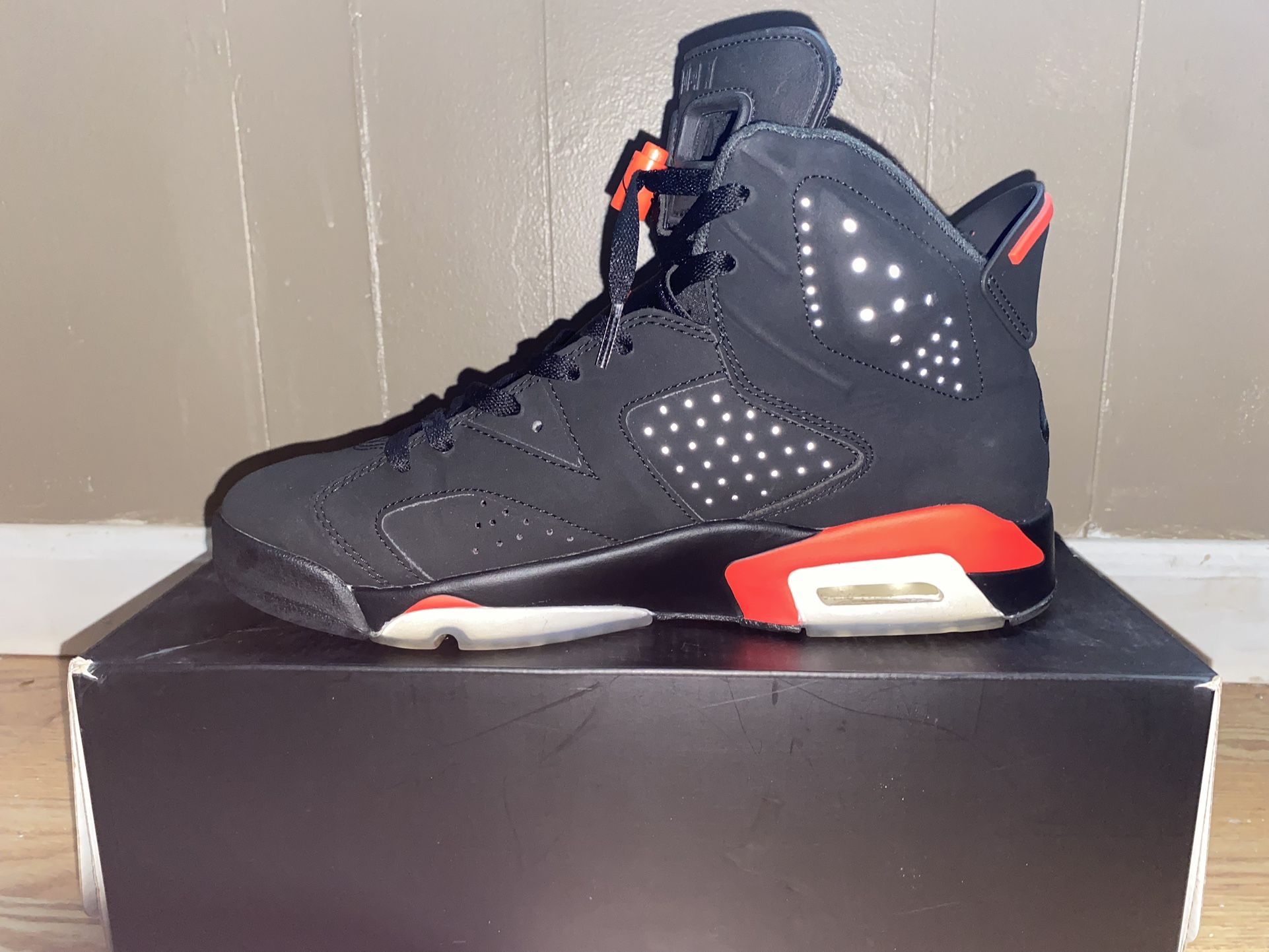 Jordan 6 2019 Trades Available