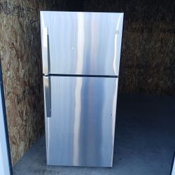 Stainless Steel General Electric Refrigerator 