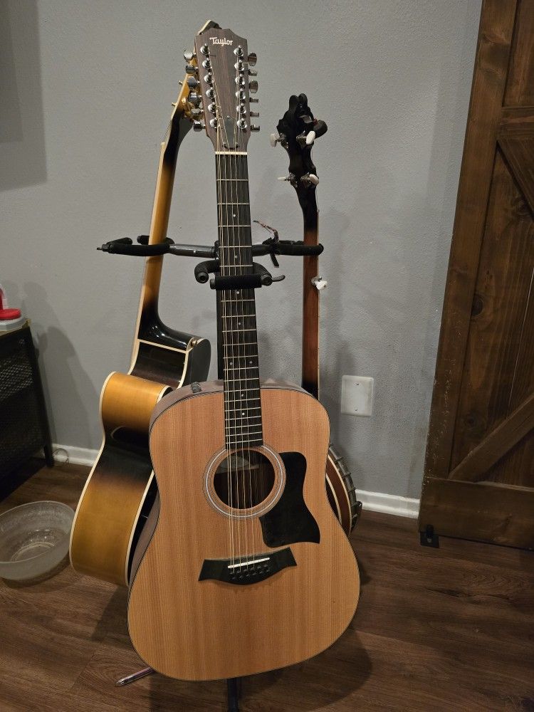 Taylor 12 String Guitar Model 150e