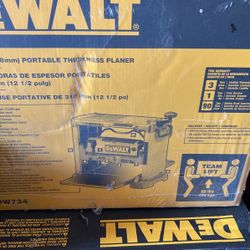 DeWalt thickness planer