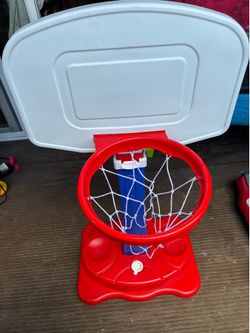Toddler basketball hoop