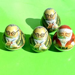 4 Santa Containers