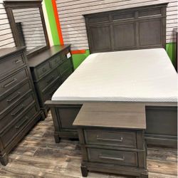 Winter clearance sale. Lind deck solid wood bedroom set now $899. Easy finance option. Same day delivery.