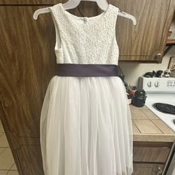 Flower girl dress size 6