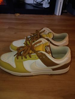 Dunks yellow n brown