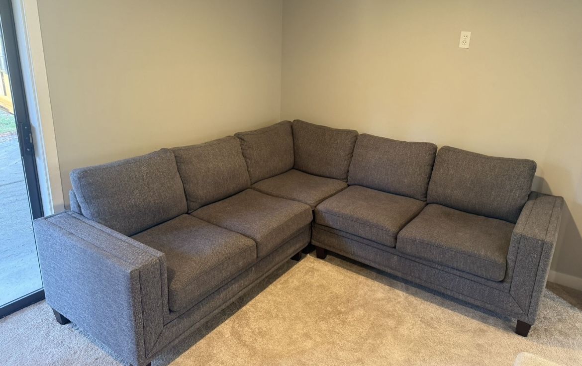 Sectional Couch 