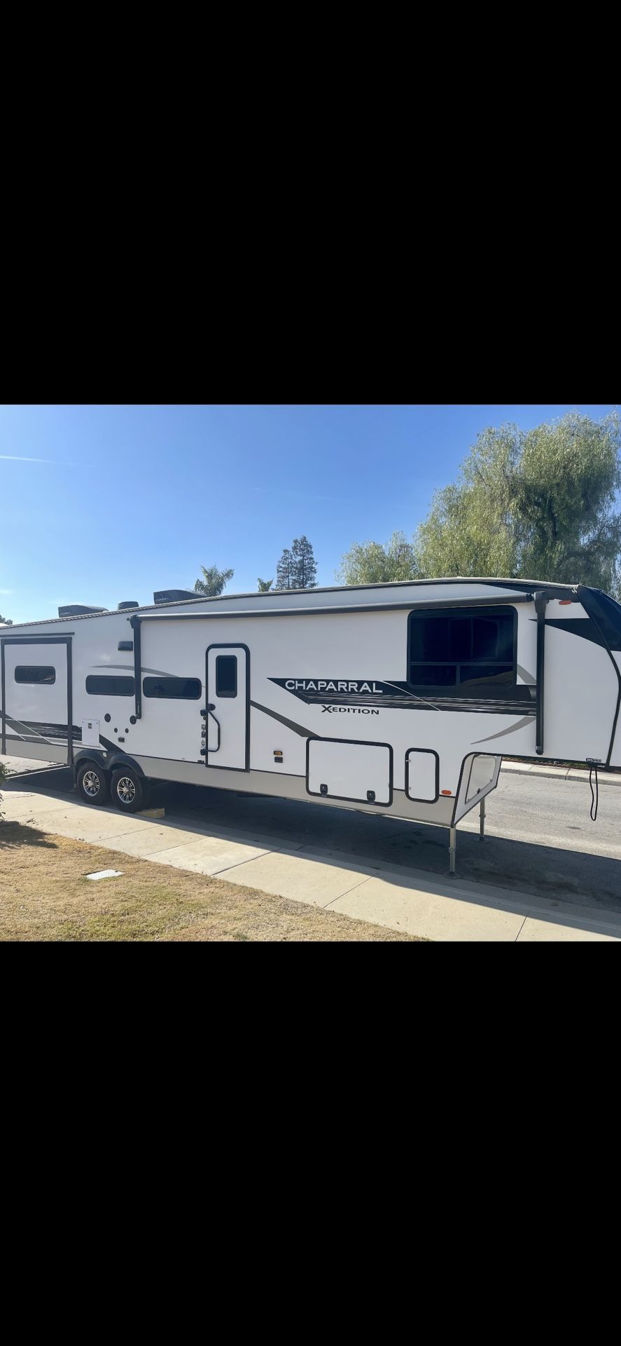 2022 Coachmen Chaparral 355FBX