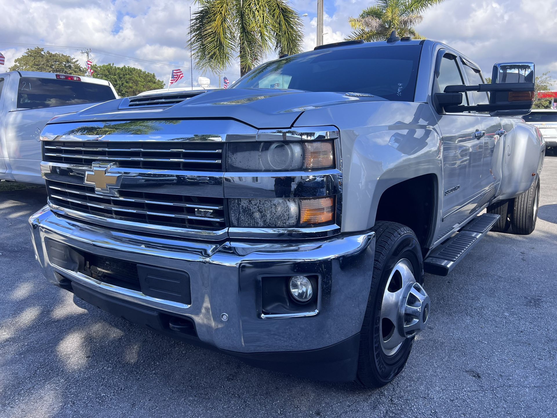 Clean title, Chevrolet Silverado, 3500