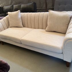 Susan Contempory Sofa