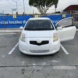 Toyota Yaris White Paint Job Base And Clear