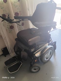 Umotion M300 motorized wheelchair
