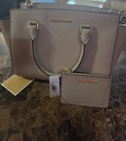 Michael Khors purse & wallet
