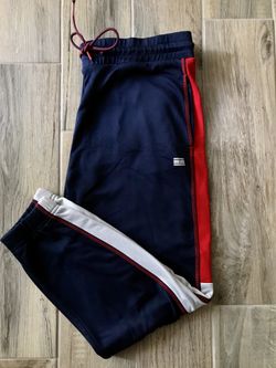 Tommy Hilfiger joggers🔥