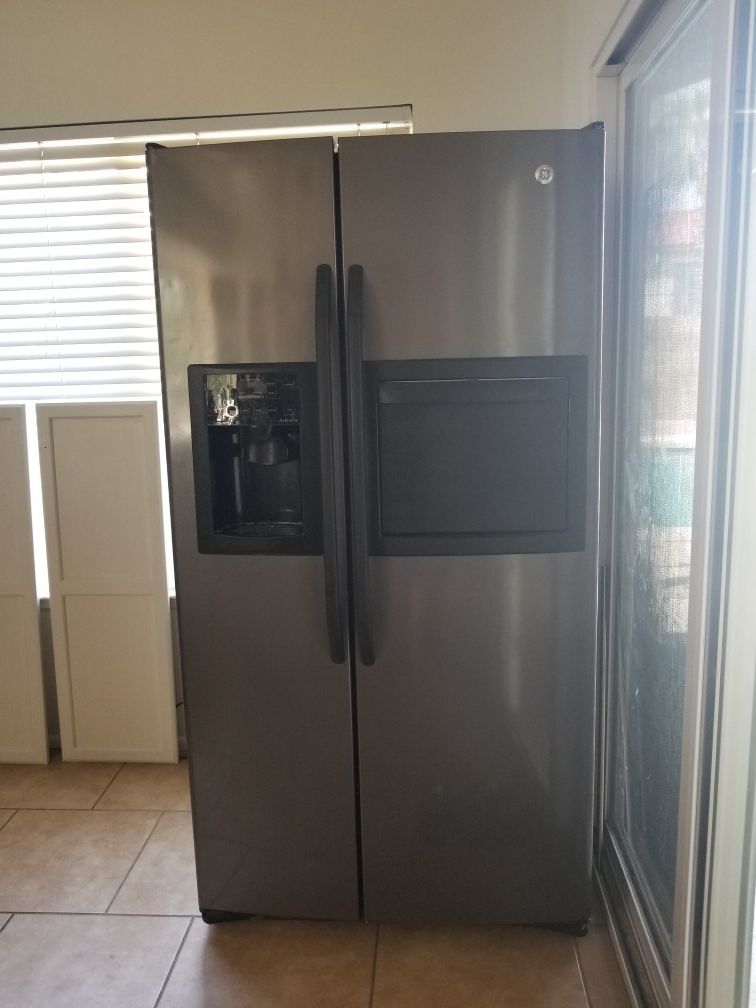 GE DSD26DHWA BG side-by-side