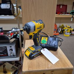 Dewalt DCF809 Brushless 20V Max 1/4" Impact Driver