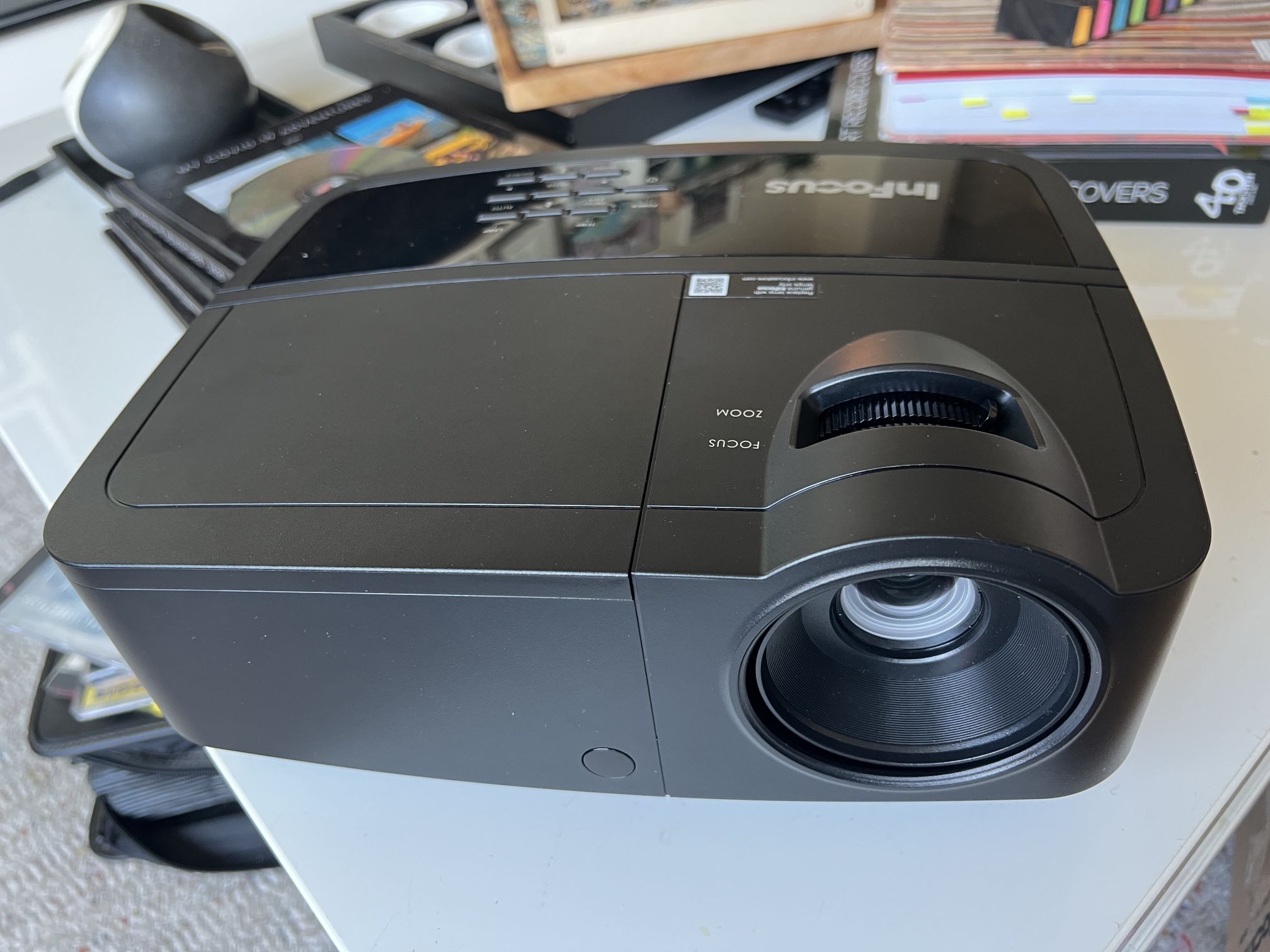 Movie/Presentation projector