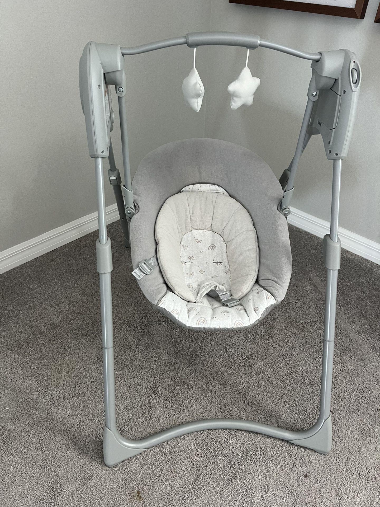 Graco Baby Swing - Slim Swing