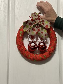 10" red wreath with reindeer ornaments