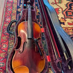 Gaurineri Replica Violin 