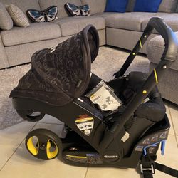 Doona Stroller With Base 