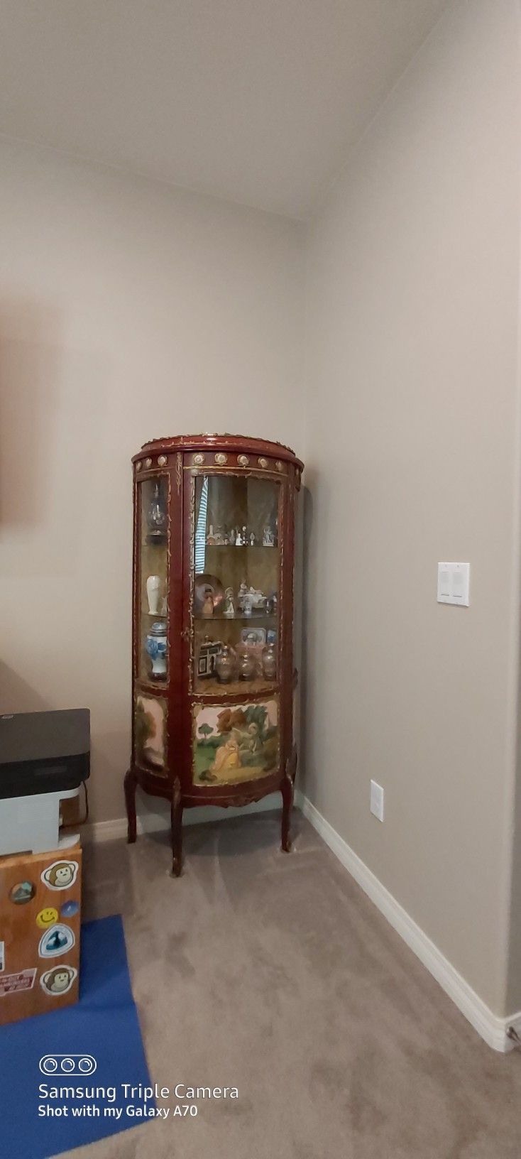 Vitrine Curio Cabinet ( 1930s French Louis XV Style)
