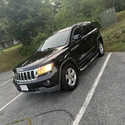 2011 Jeep Grand Cherokee Laredo Sports Black 4D