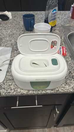 Momcozy Baby wipe warmer with built in light and wipe warmer