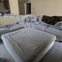 Living Spaces Harper Down Corner Sectional w/ Large Ottoman 