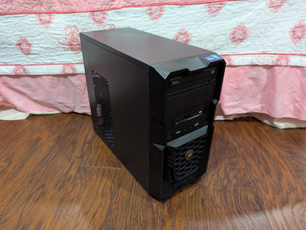Custom PC Desktop Computer