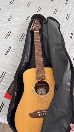 Redondo Mini Guitar Fender