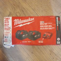Milwaukee M18 Battery Starter Kit 