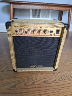 California CG-15 tweed guitar amplifier- 15w