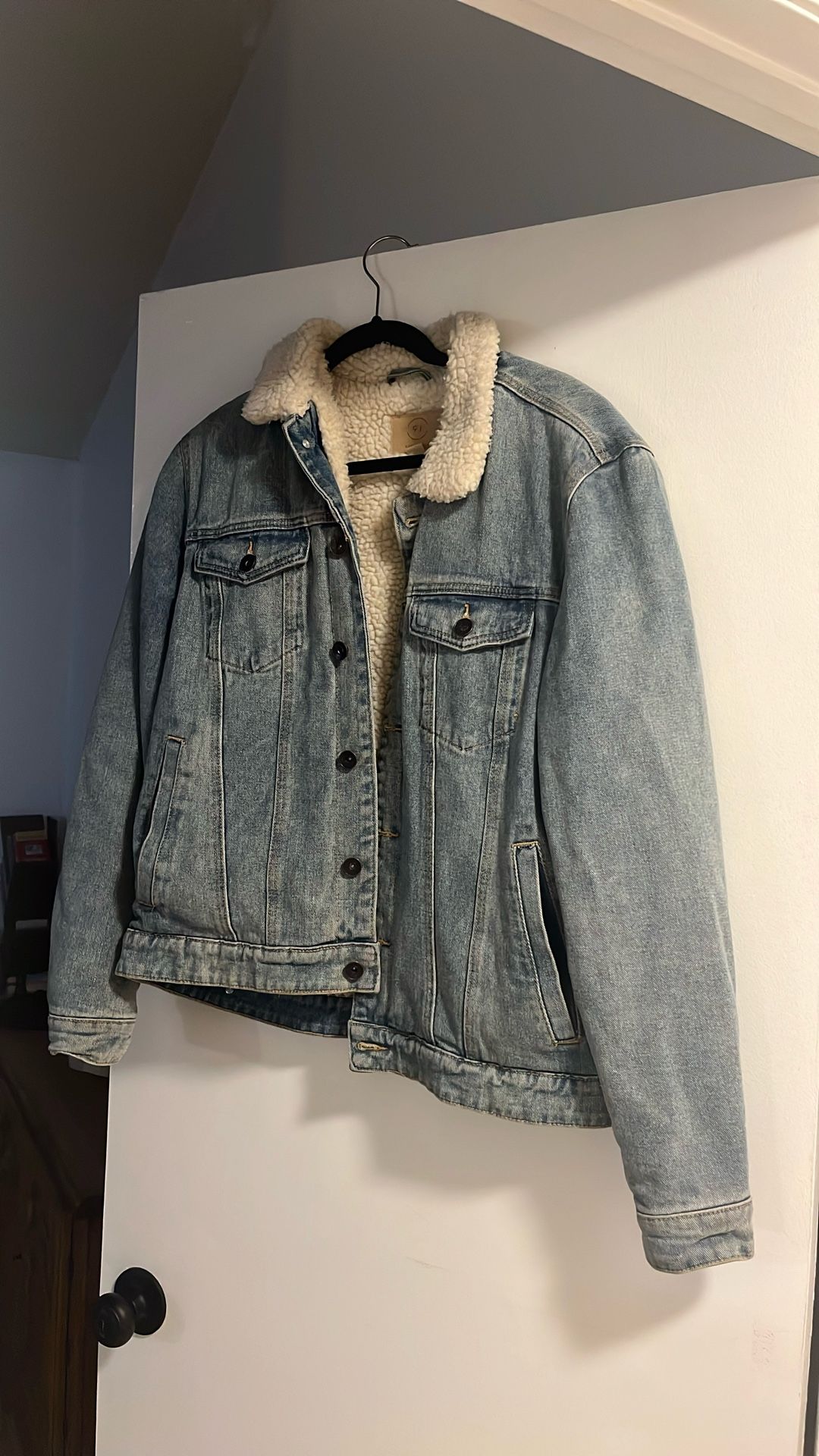Men’s Jean And Fleece Jacket Size Large 