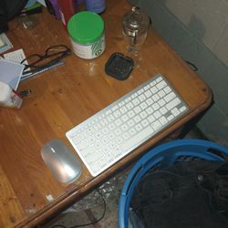 Apple Keyboard And Mouse 