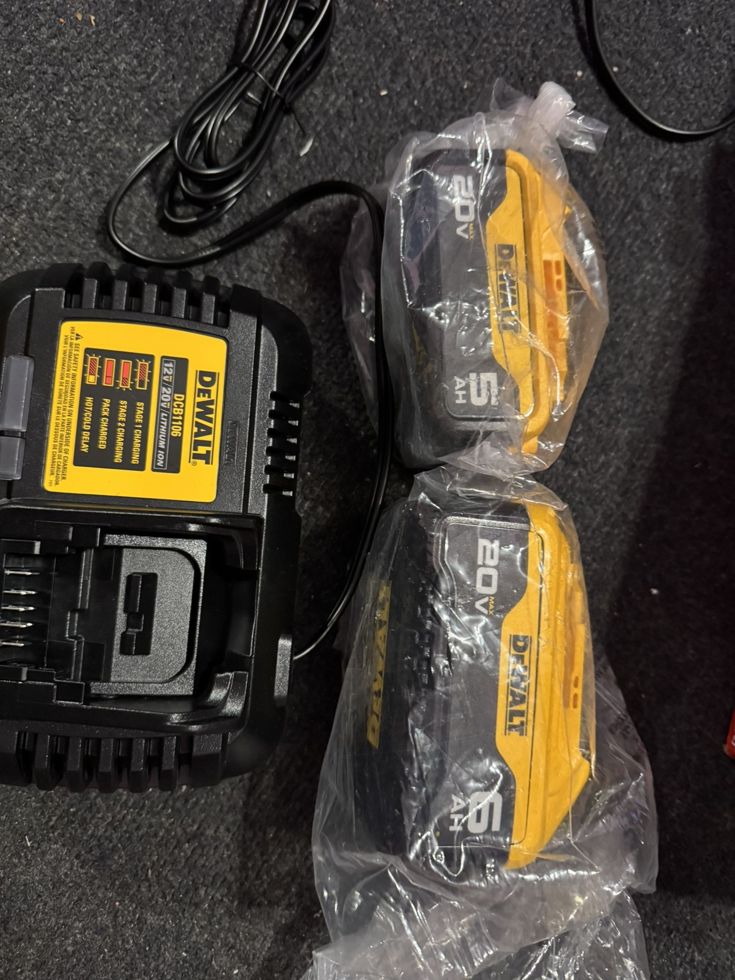 New Dewalt 20V Max 6amp Fast Charger, 5ah Battery, And 6ah Battery