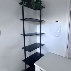 Wall mount bookshlef