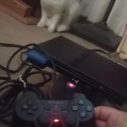 PS2 Slim Fcmb+Nes Games An Couple PS2 Games On It