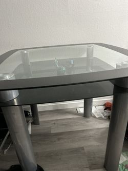 Dining Table And 4 Chairs