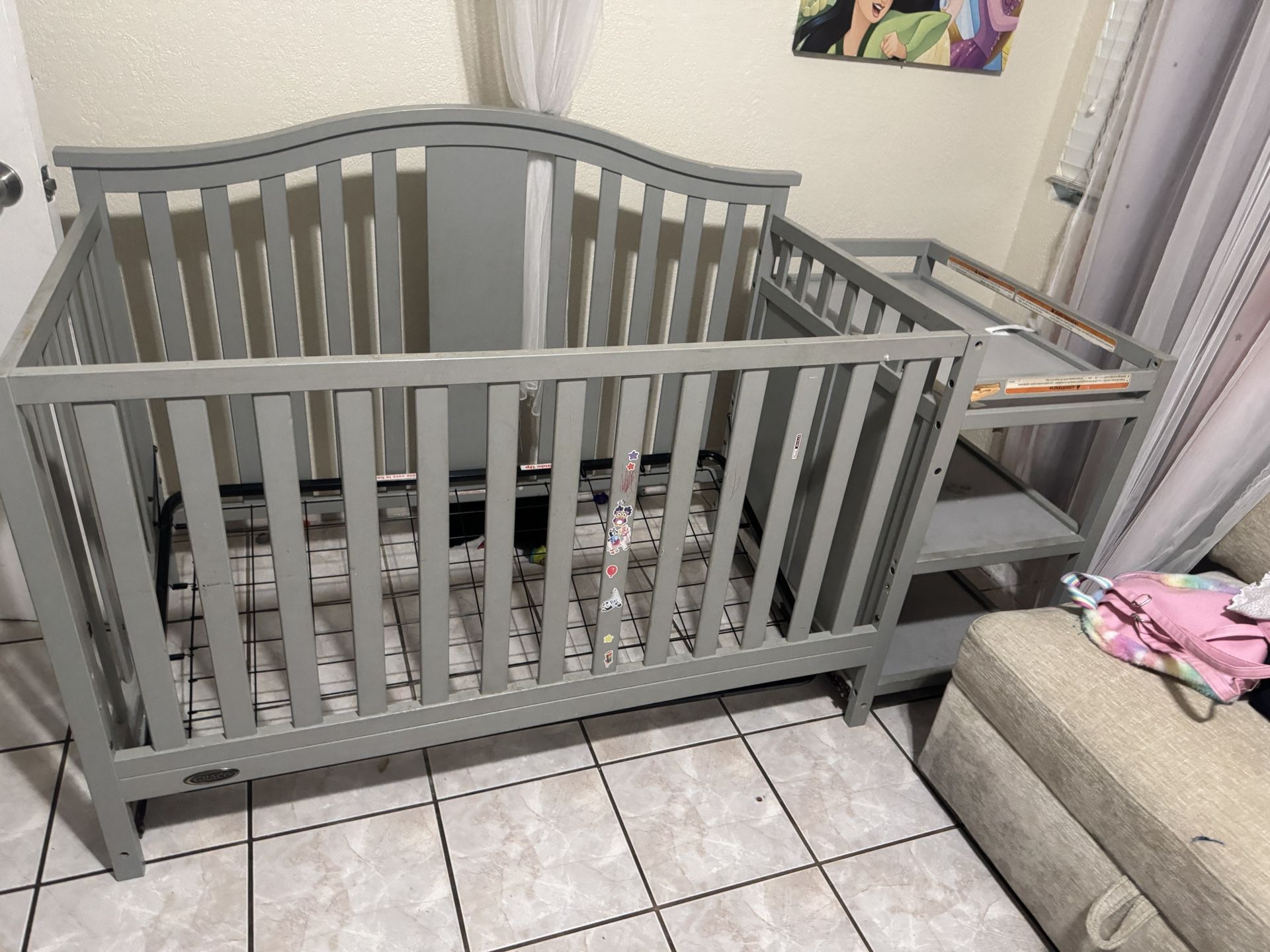 Graco Conversion Crib/Bed