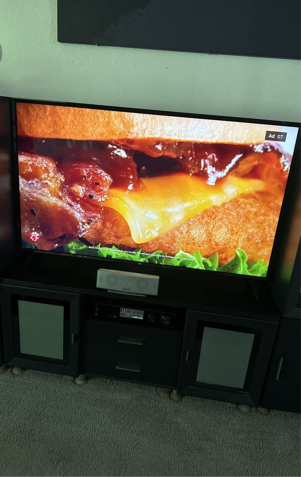60 Inch LG Smart Tv