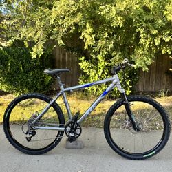 Giant XTC Mountain Bike