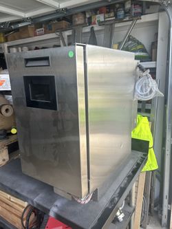 Nitro Coffee / Beer Fridge And Tap.